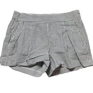 J. Crew Blue/White Seersucker Shorts, size 0, Style 48972